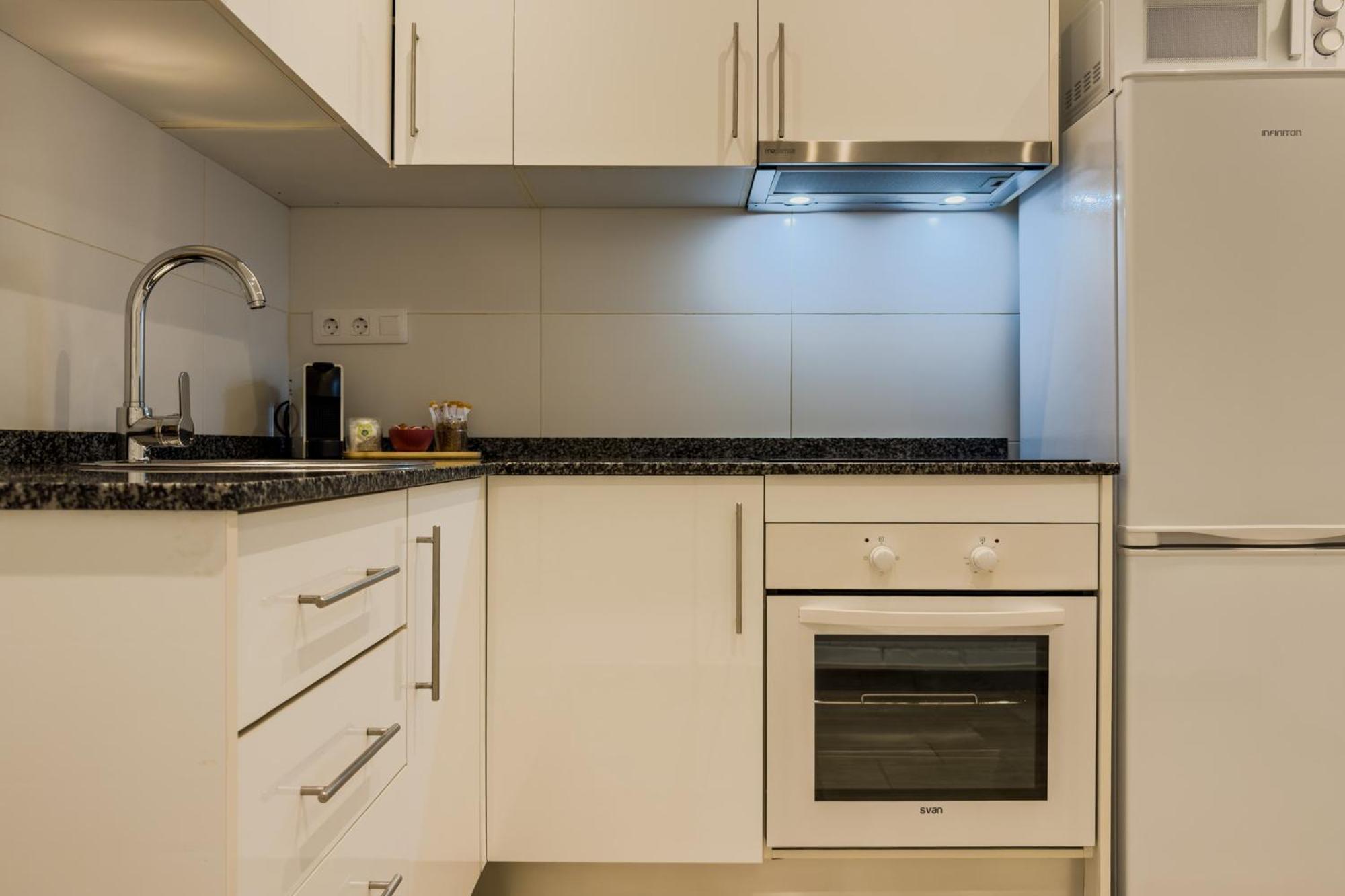 Novus Homes Barcelona Santa Eulalia Оспиталет-де-Льобрегат Экстерьер фото