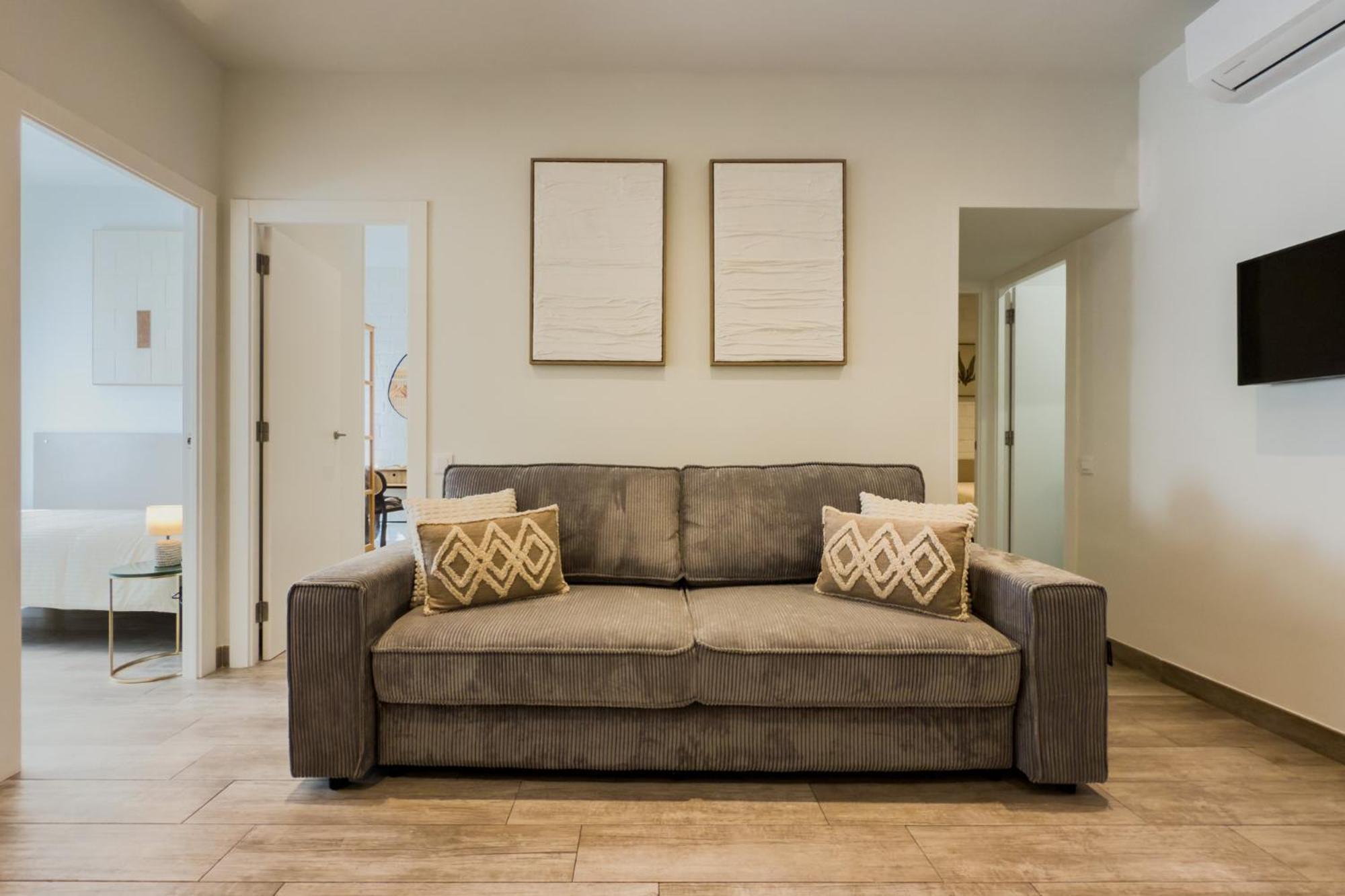 Novus Homes Barcelona Santa Eulalia Оспиталет-де-Льобрегат Экстерьер фото